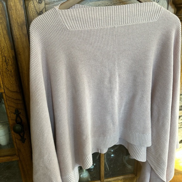 Lululemon Forward flow cape in mauve pink - Picture 5 of 7